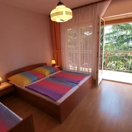 Apartment Roza 712 *