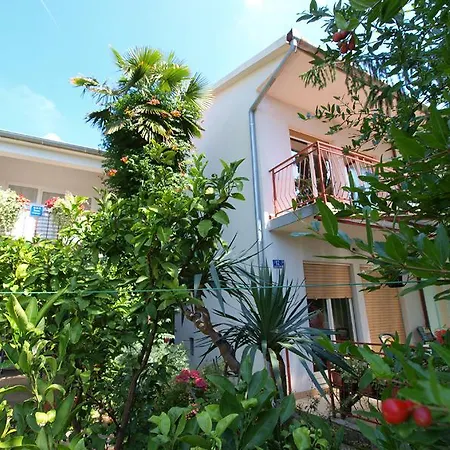 Roza 712 Apartment *